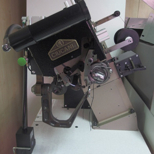 Sewing machine  CIUCANI XM 836/2 -maszyna do szycia spodu z cholewką